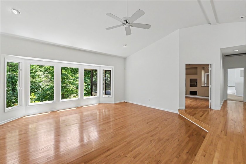 If you're searching for a home with distinctive character - photo 11