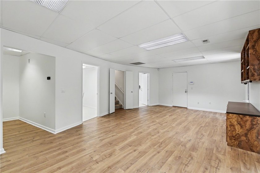 If you're searching for a home with distinctive character - photo 38