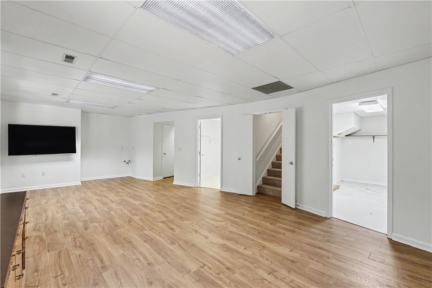 If you're searching for a home with distinctive character - photo 39