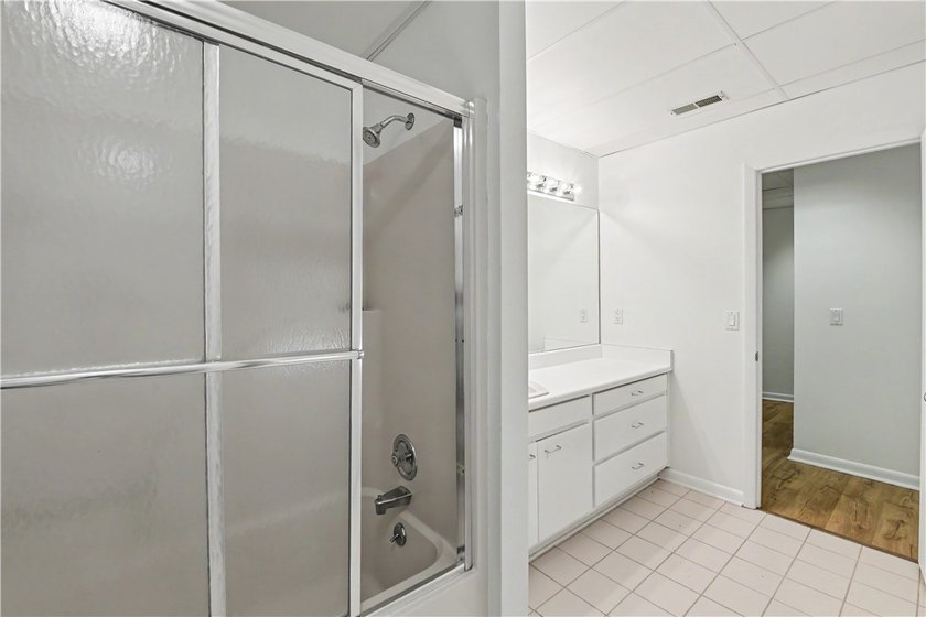 If you're searching for a home with distinctive character - photo 42
