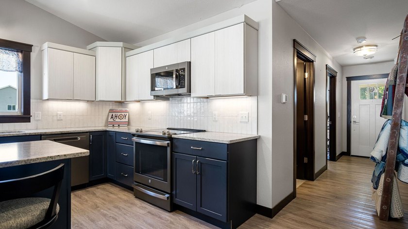 Enjoy easy, low-maintenance living in this nearly new twin home - photo 12