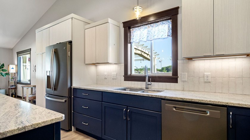 Enjoy easy, low-maintenance living in this nearly new twin home - photo 15