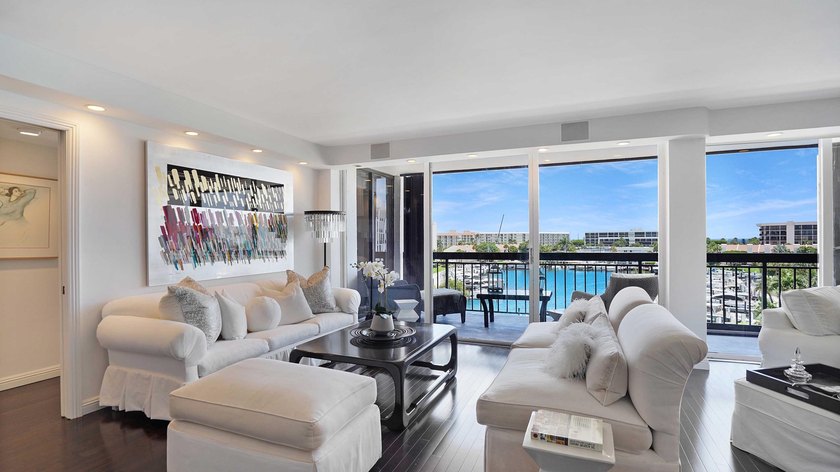 Beautifully reimagined with a refined designer aesthetic, this - photo 4