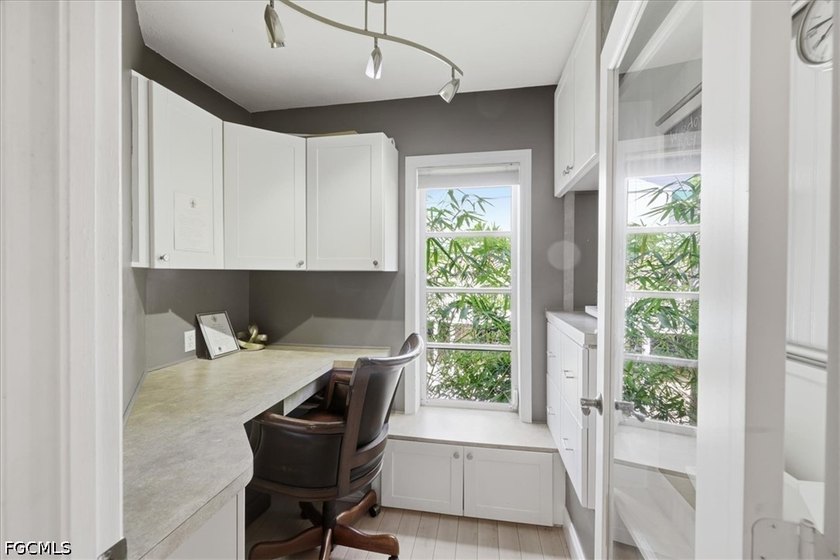 Welcome to your own private Gulf Coast paradise, where luxury - photo 21