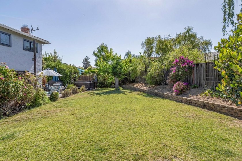 This 4 bedroom 2.5 bath Cambrian home enjoys many upgrades on - photo 26