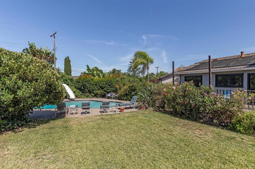 This 4 bedroom 2.5 bath Cambrian home enjoys many upgrades on - photo 27