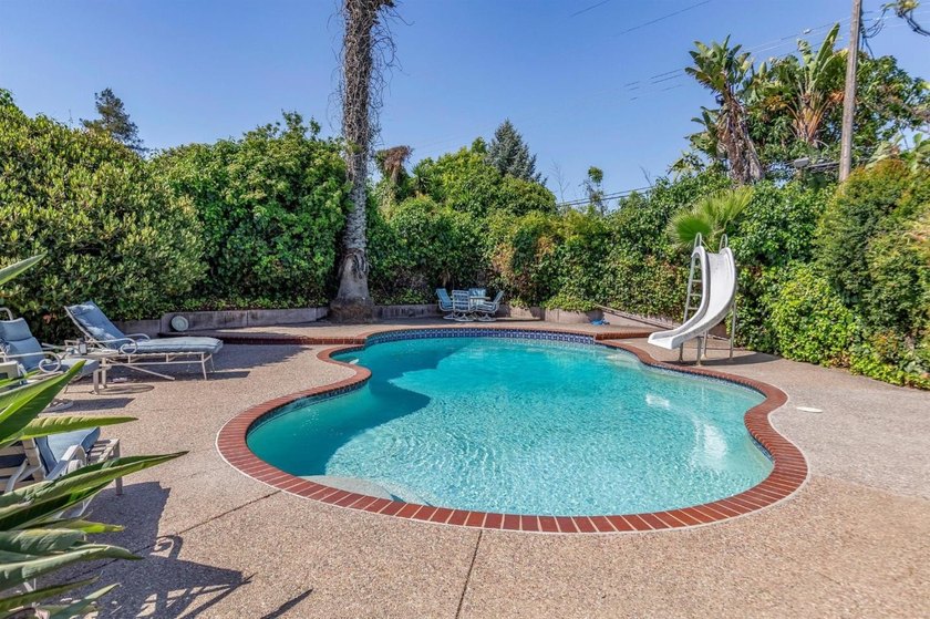 This 4 bedroom 2.5 bath Cambrian home enjoys many upgrades on - photo 28