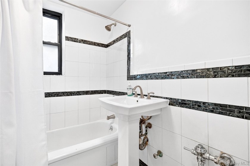 Bright and skillfully updated Junior 1BR on one of the most - photo 31