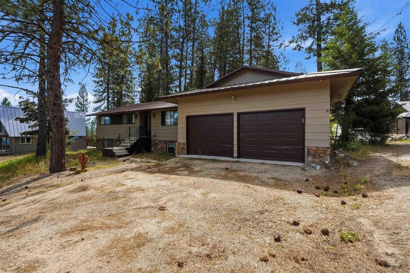 Escape to the mountains without sacrificing modern comfort at 1 - photo 44