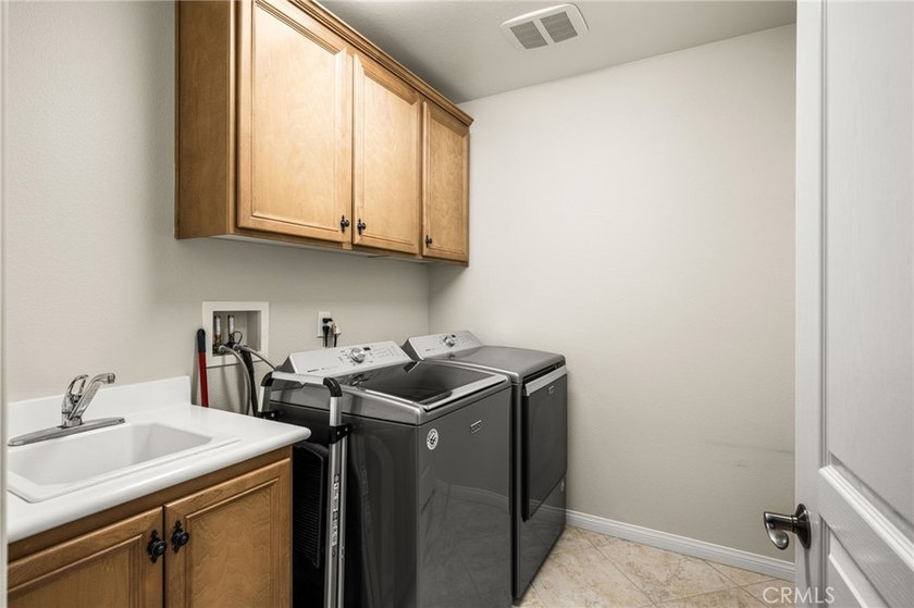 4001 Balmoral - photo 44