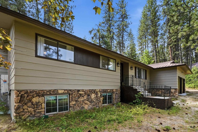Escape to the mountains without sacrificing modern comfort at 1 - photo 45