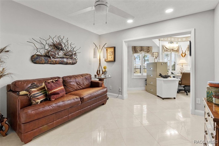 Live the elegant waterfront lifestyle you have always dreamed of - photo 11