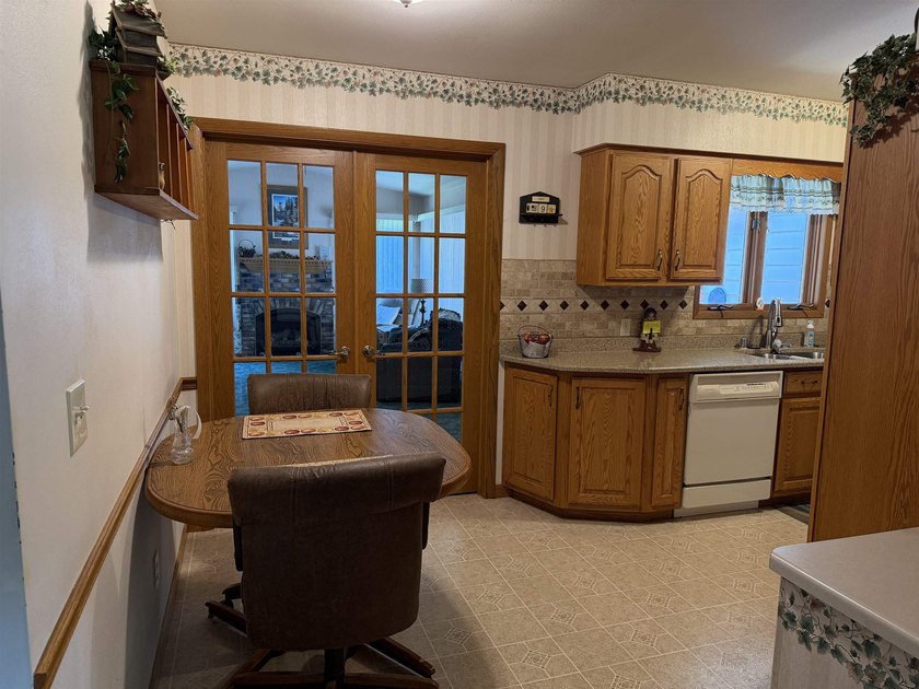 Welcome to this one owner home in the peaceful Village of Port - photo 13