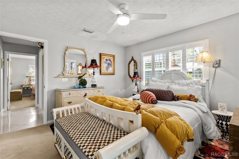 Live the elegant waterfront lifestyle you have always dreamed of - photo 14