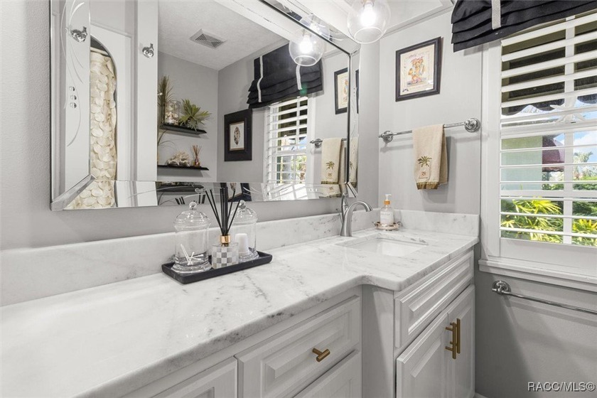 Live the elegant waterfront lifestyle you have always dreamed of - photo 16