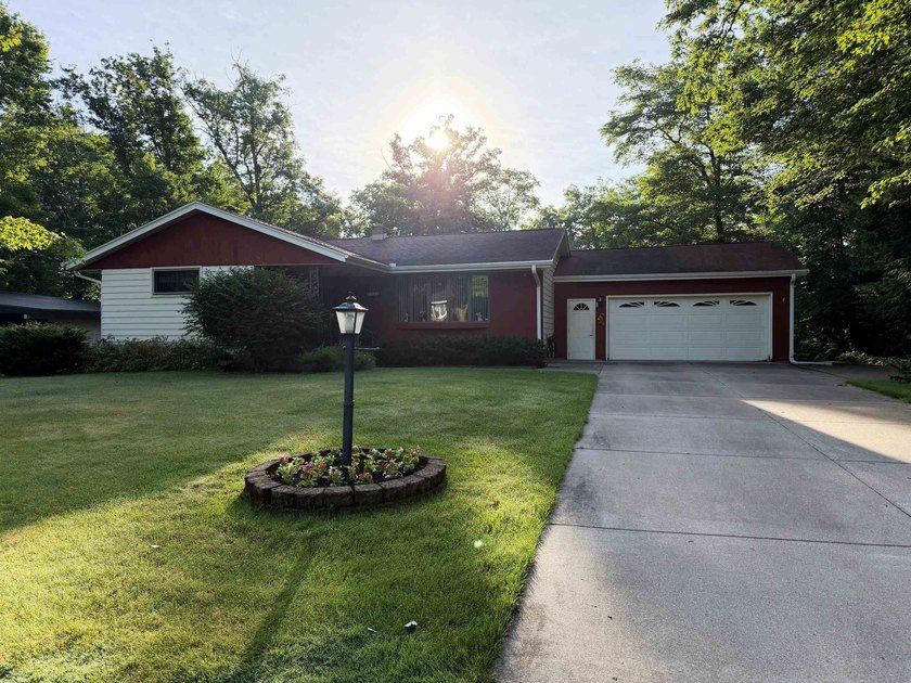 Welcome to this one owner home in the peaceful Village of Port - photo 28