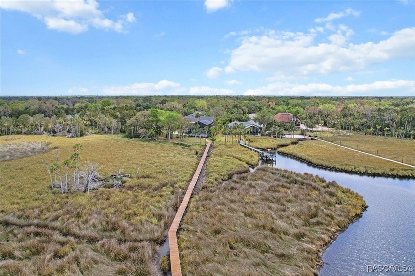 Live the elegant waterfront lifestyle you have always dreamed of - photo 54