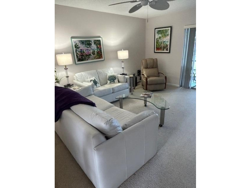 This a fantastic updated unit with 1 full bathroom and 1/2 bath - photo 3