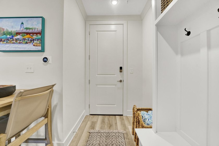 Welcome to your perfect coastal getaway! This beautifully - photo 16