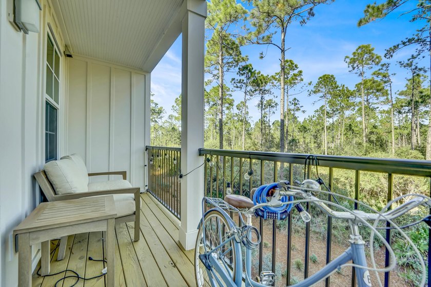 Welcome to your perfect coastal getaway! This beautifully - photo 17