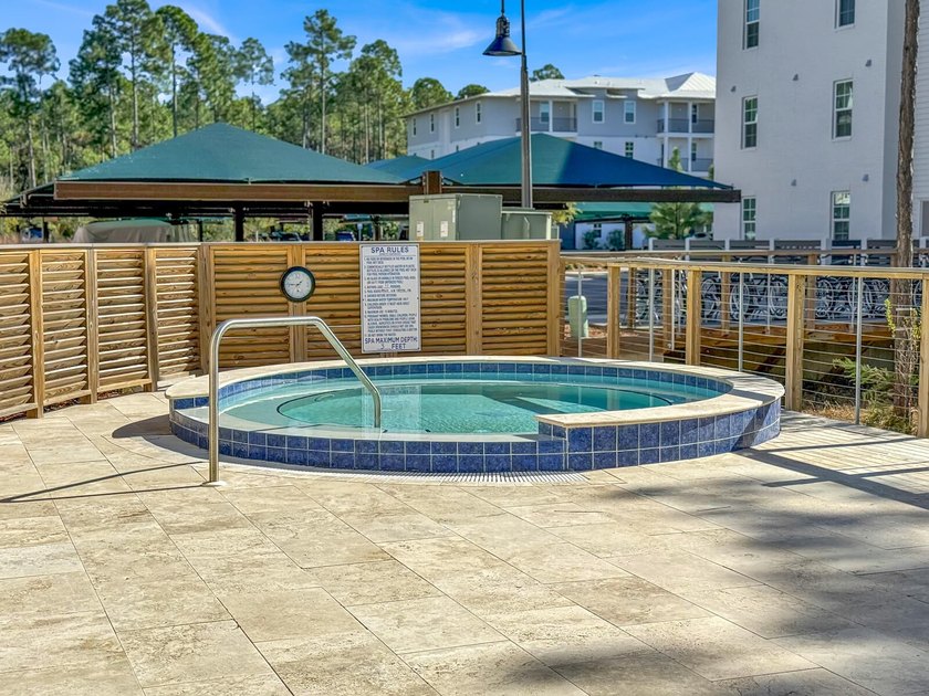 Welcome to your perfect coastal getaway! This beautifully - photo 44