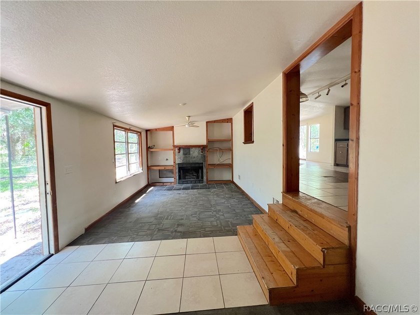 AMAZING POTENTIAL! Check out this incredible opportunity to own - photo 9