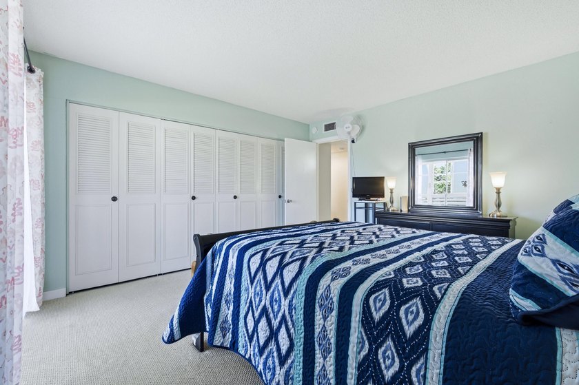 This beautifully maintained second floor, 2-bedroom, 1-bath - photo 10