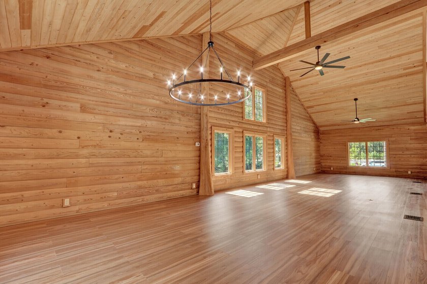 Stunning custom 4BR/3BA POOL home with 2-car garage and nearly 5 - photo 8
