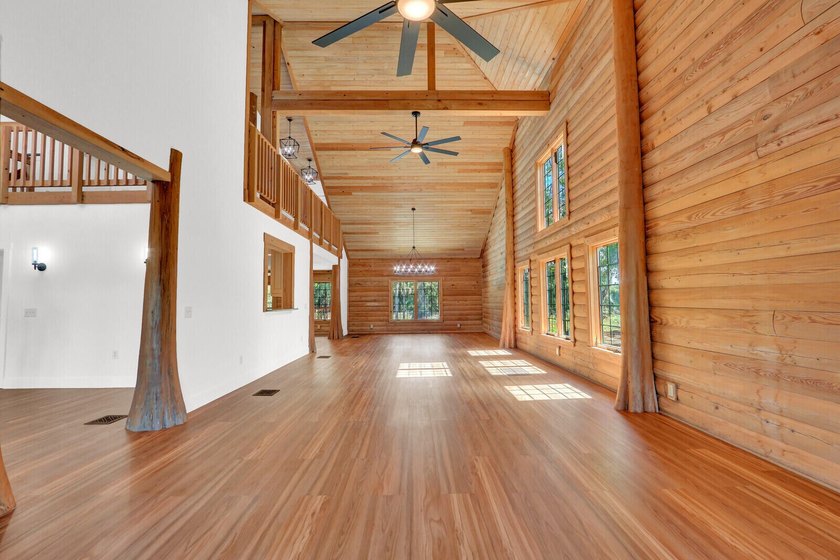 Stunning custom 4BR/3BA POOL home with 2-car garage and nearly 5 - photo 10
