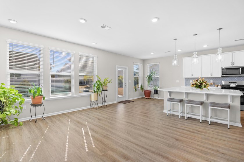 Welcome home to your new dream life at the beach! You will fall - photo 25