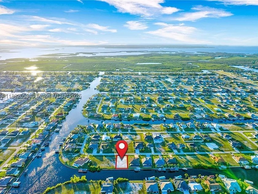 Gulf Access homesite in NW Cape Coral surrounded by mostly newer - photo 4