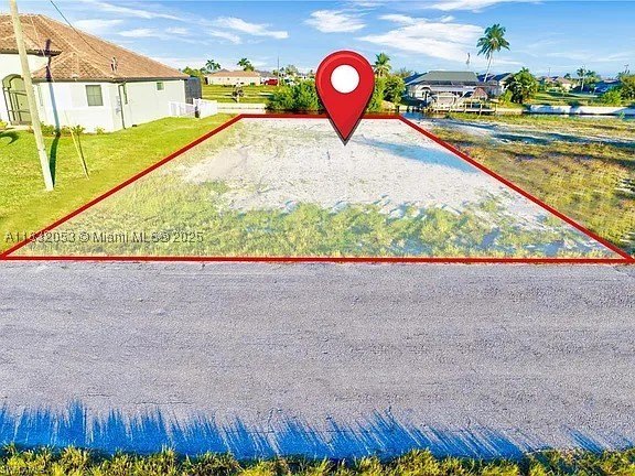 Gulf Access homesite in NW Cape Coral surrounded by mostly newer - photo 5
