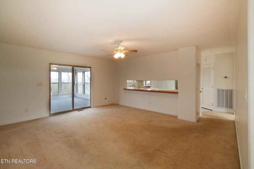 Lovely lake front home on Cherokee Lake on deep clove with year - photo 5