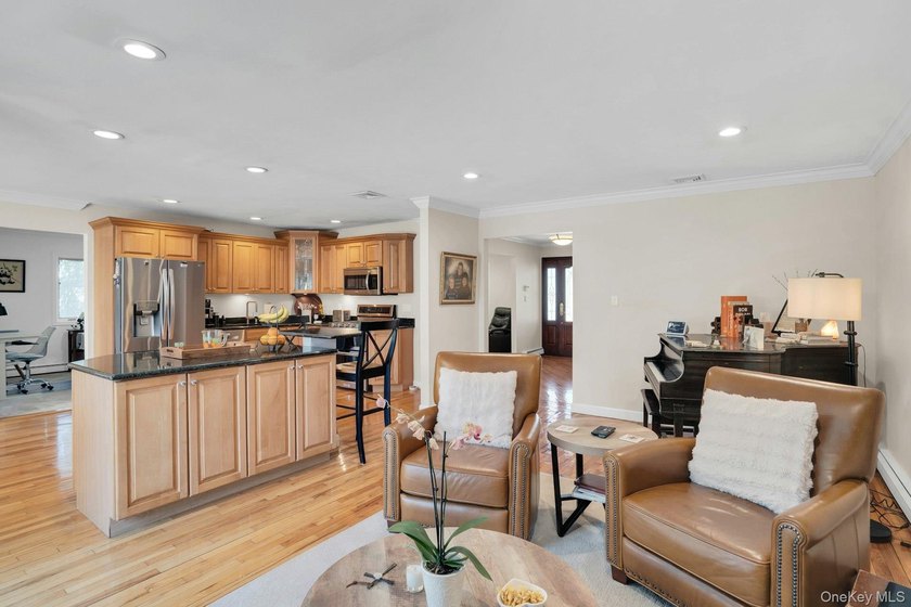 Fabulous 4 bedroom ranch in the heart of Village on the Hill - photo 21