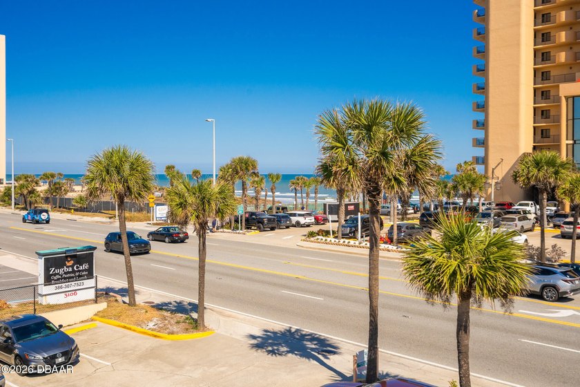 Limited-Time Financing Incentive! Qualified buyers may receive a - photo 24