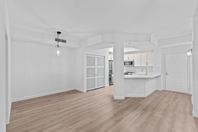 Live where everything happens-CityPlace at your doorstep. This - photo 24