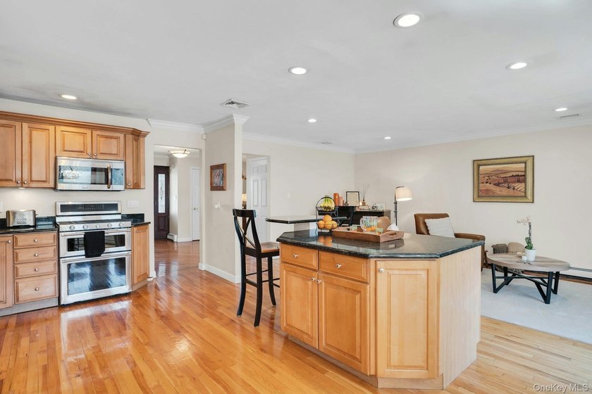 Fabulous 4 bedroom ranch in the heart of Village on the Hill - photo 29