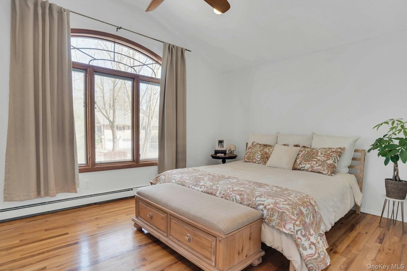 Fabulous 4 bedroom ranch in the heart of Village on the Hill - photo 31