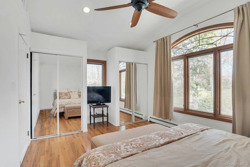 Fabulous 4 bedroom ranch in the heart of Village on the Hill - photo 32