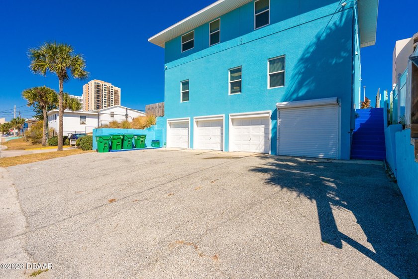 Limited-Time Financing Incentive! Qualified buyers may receive a - photo 38
