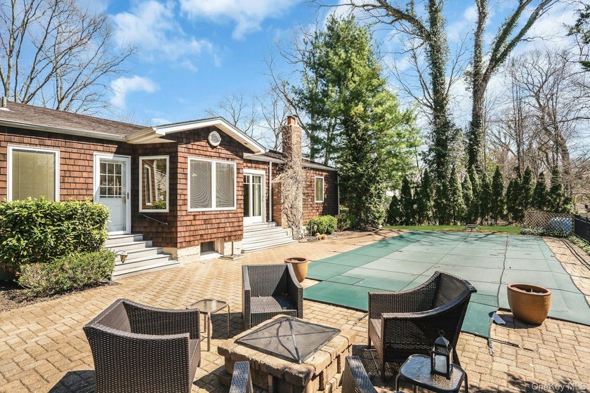 Fabulous 4 bedroom ranch in the heart of Village on the Hill - photo 47
