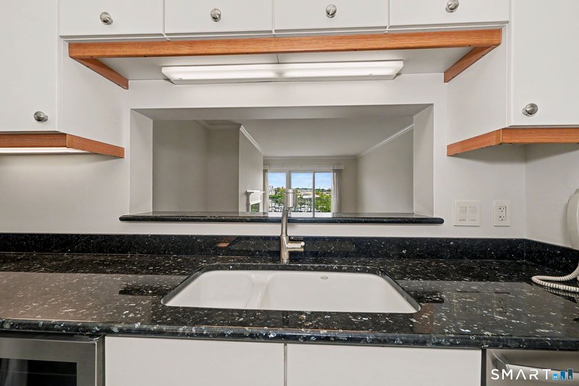 Welcome to 43 Harbor Drive in beautiful Shippan, where coastal - photo 11