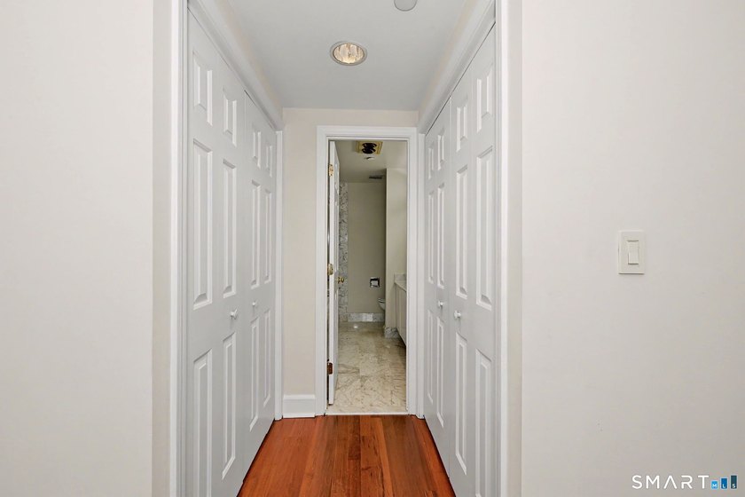 Welcome to 43 Harbor Drive in beautiful Shippan, where coastal - photo 16