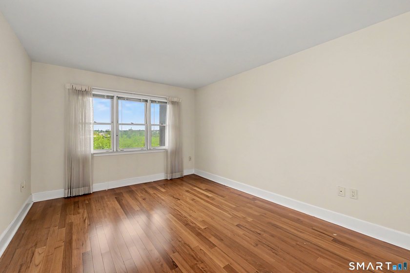 Welcome to 43 Harbor Drive in beautiful Shippan, where coastal - photo 20