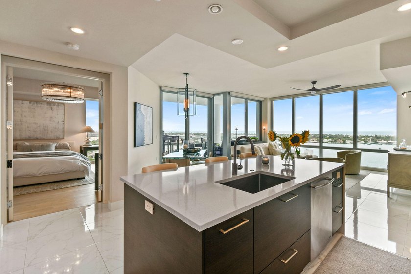 On the 16th floor of Water Club, this impeccably maintained - photo 4