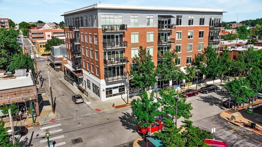 Welcome to 41 Penn, where modern urban living meets one of - photo 2