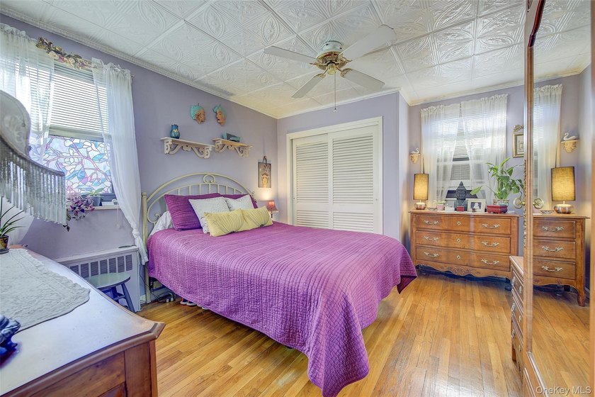 Welcome to this delightful 2-bedroom, 1-bath Upper-level corner - photo 15
