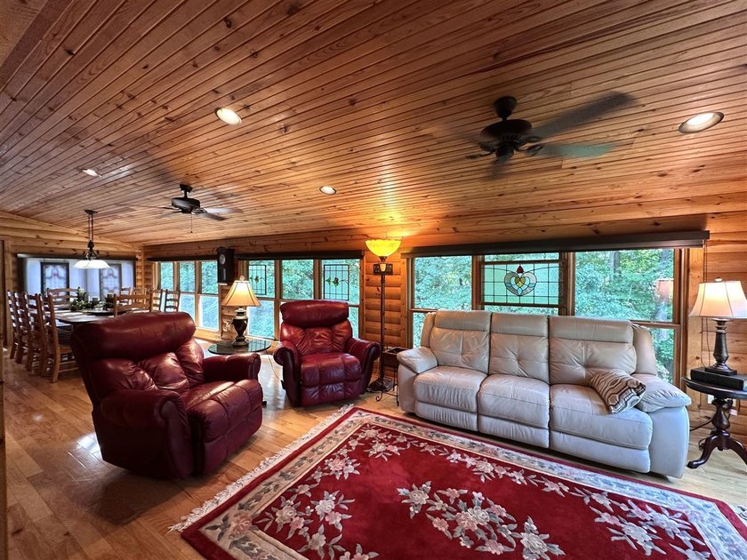 Gorgeous Turn-Key Lakefront Home on Barren River Lake! Wake up - photo 22