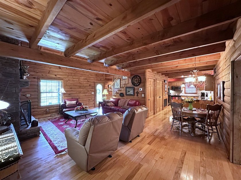 Gorgeous Turn-Key Lakefront Home on Barren River Lake! Wake up - photo 27
