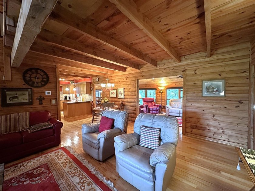 Gorgeous Turn-Key Lakefront Home on Barren River Lake! Wake up - photo 30